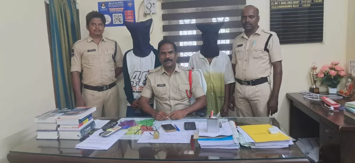 మైనర్ బాలికపై అత్యాచారం కేసులో ఇద్దరి అరెస్ట్