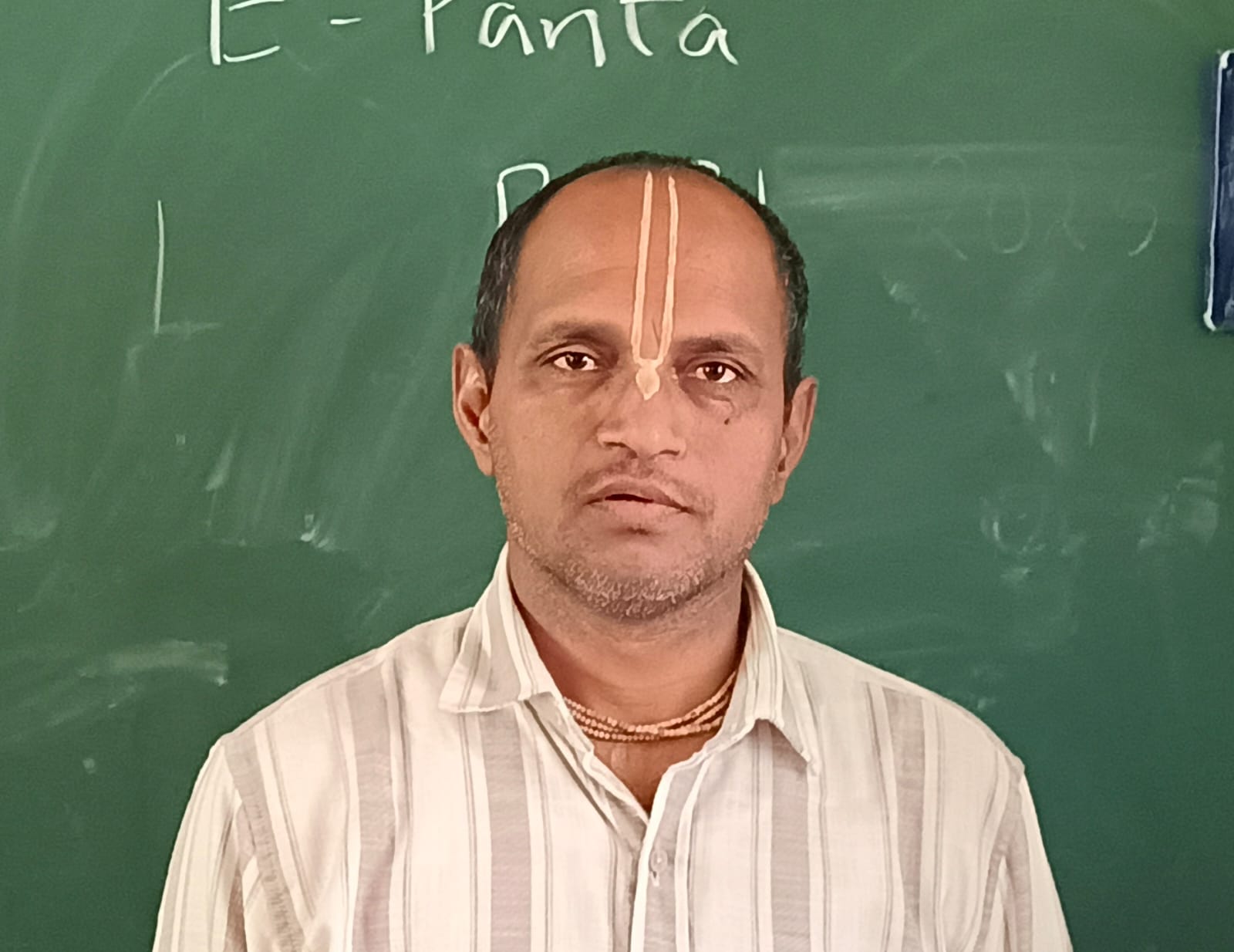 పంటలకు బీమా చేయించుకోవాలి..ఏవో కట్టా లక్ష్మారెడ్డి