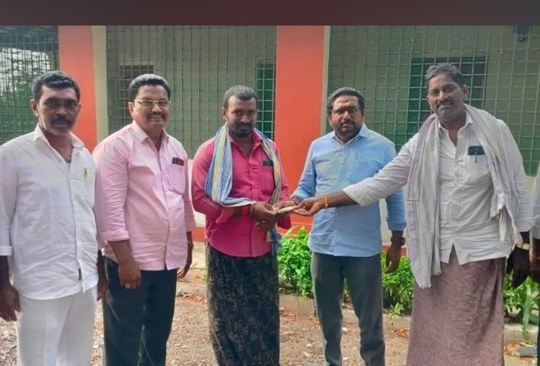 బాధితుల కుటుంబానికి చేయూత అందించిన. పంగులూరు పుల్లయ్య
